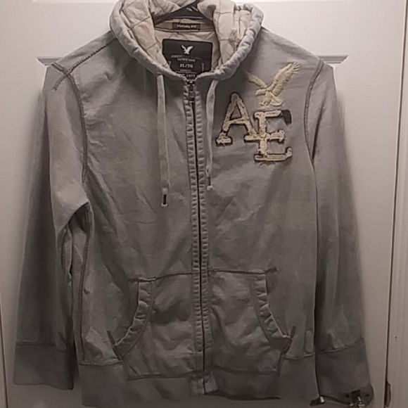 American Eagle Outfitters Other - American Eagle Outfitters Gray Thick Hoodie.